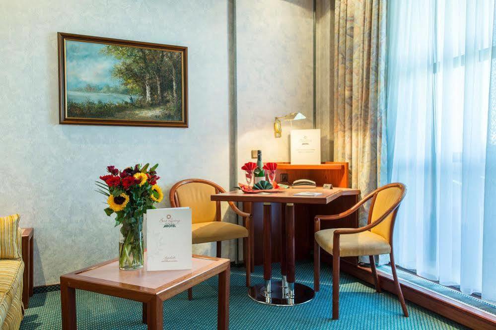 Arotel Best Living Nuernberg Экстерьер фото