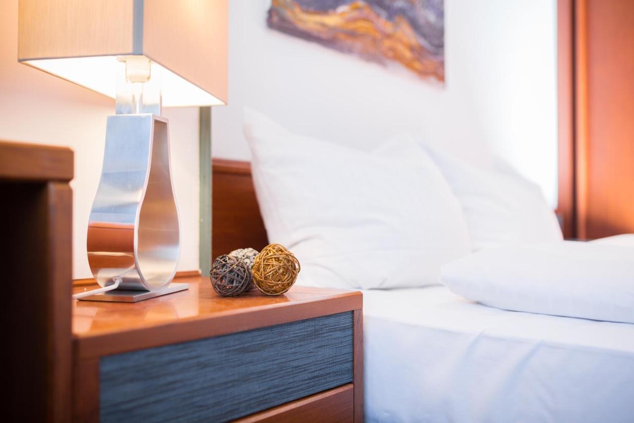 Arotel Best Living Nuernberg Экстерьер фото