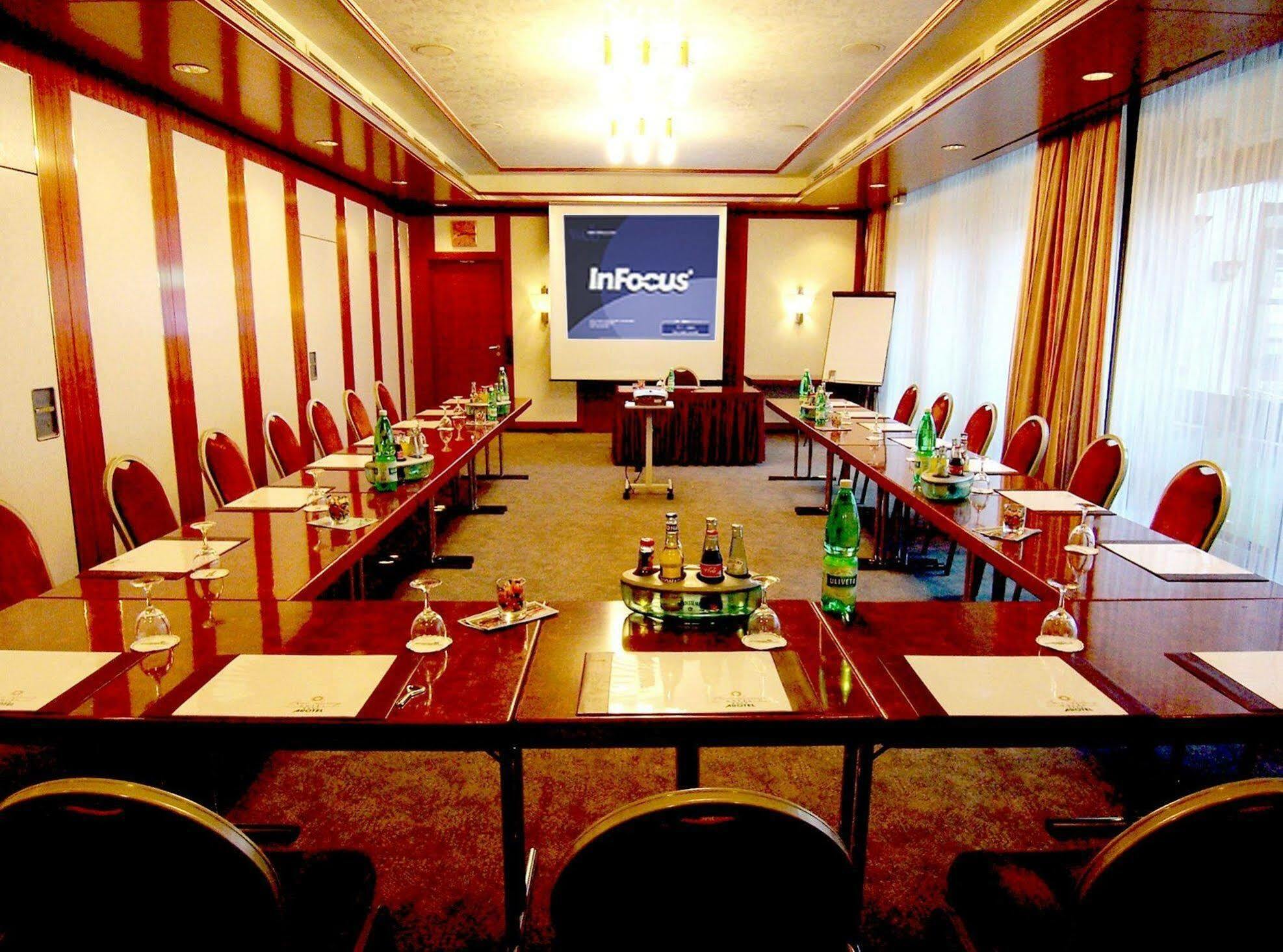 Arotel Best Living Nuernberg Экстерьер фото